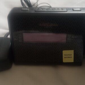 Intertek Digital Lab Clock Radio DLCR580P, Dual Power Works